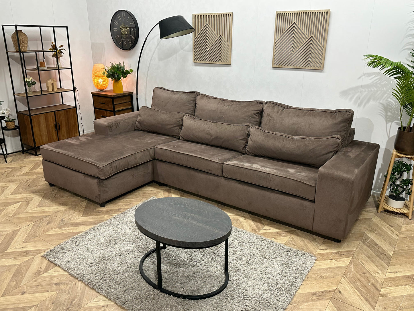 Bruine Velvet Hoekbank ~ Losse Kussens Met Afneembare Hoezen