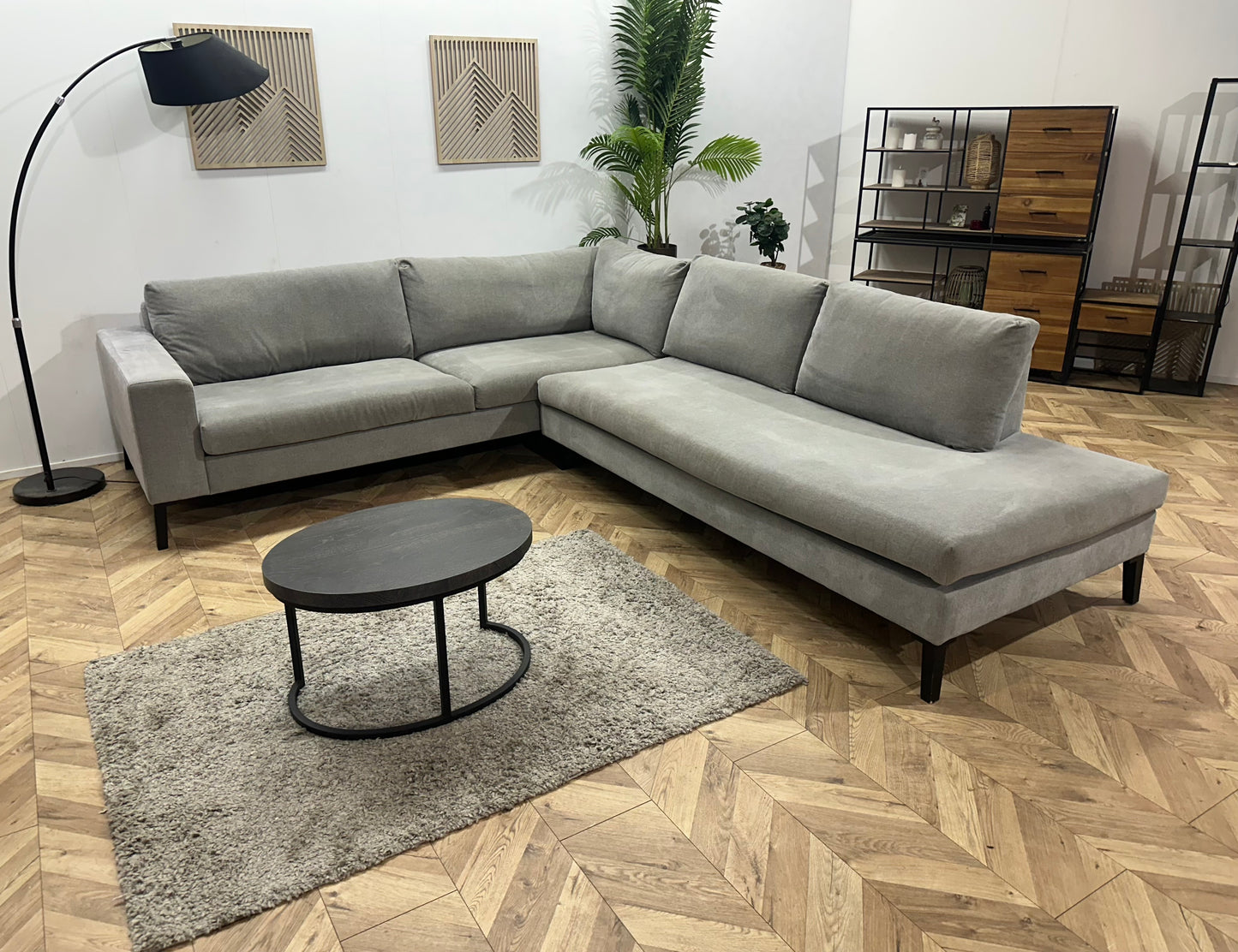 Hofstede Licht Grijze Suède Stoffen Design Hoekbank ~ Losse Kussens Met Afneembare Hoezen