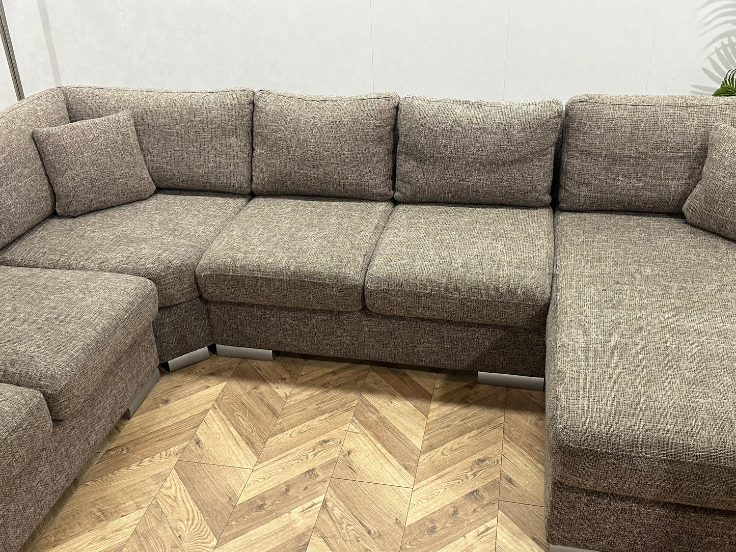 Grijze/Beige U Bank ~ Losse Kussens Met Afneembare Hoezen