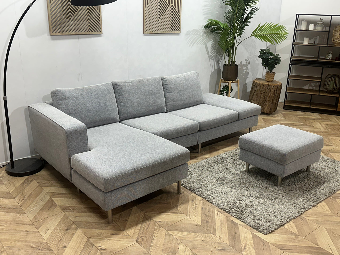 Licht Grijze Design Hoekbank Inc Hocker ~ Losse Kussens Met Afneembare Hoezen