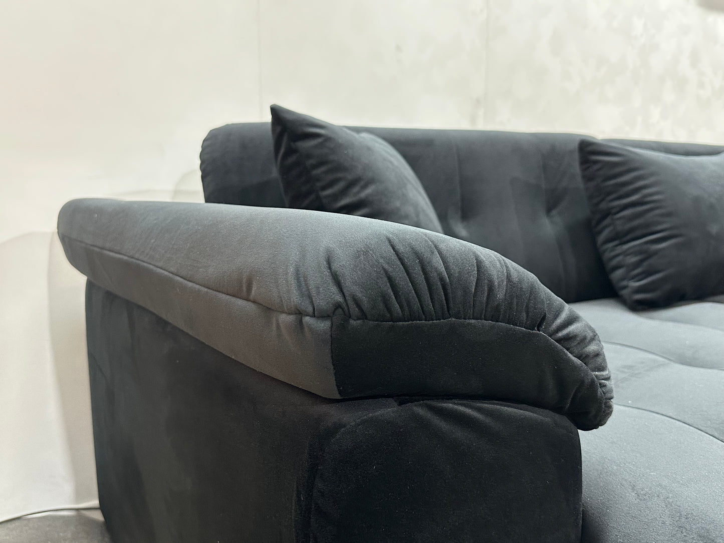 !Showroommodel! Zwarte Velvet U Bank