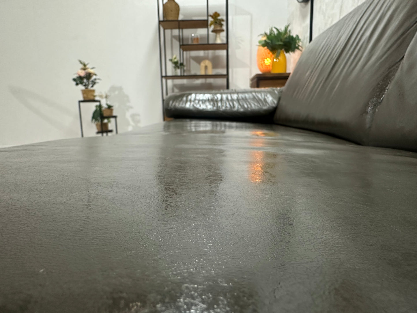 Montèl Antraciet Echt Lederen 2.5-Zits Bank Inc Hocker ~ Geïmpregneerd