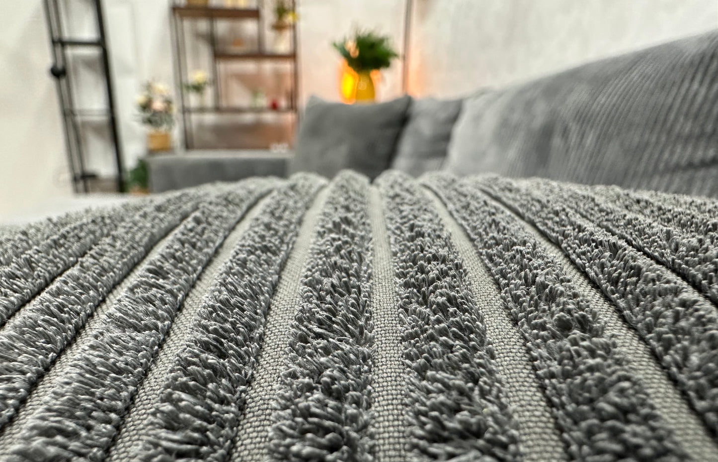 Licht Grijze Ribstof Hoekbank ~ Losse Kussens Met Afneembare Hoezen