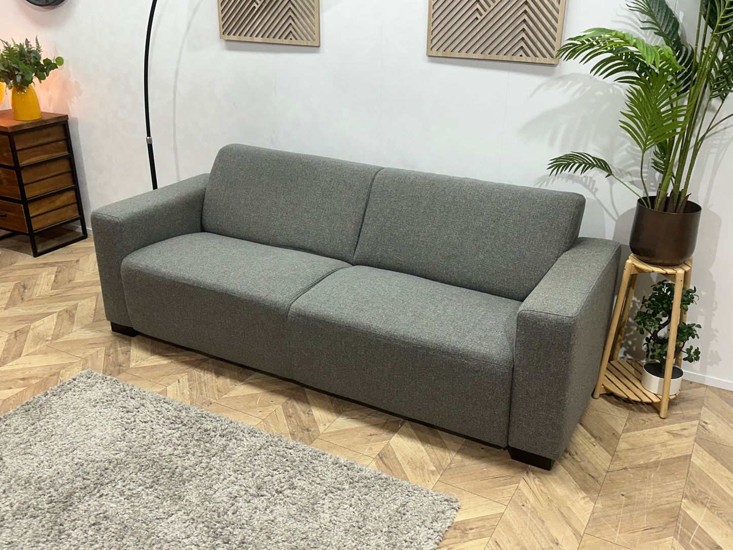 Grijze 2.5-Zits Bank ~ Vaste Kussens