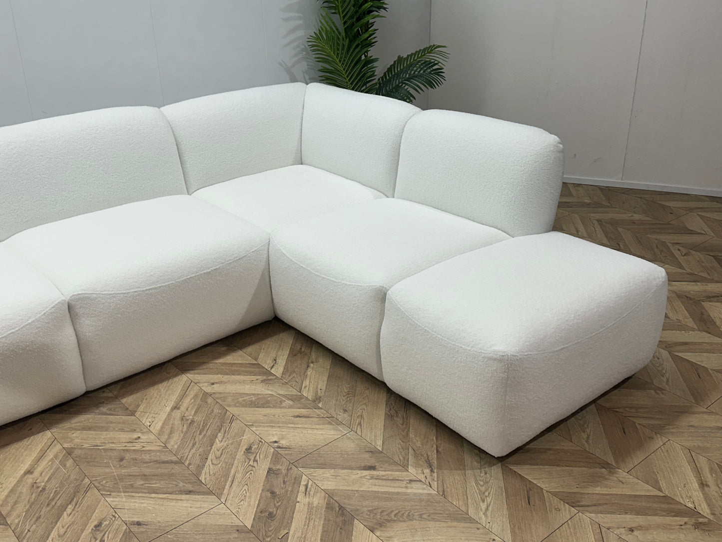 !Showroommodel! Witte Bouclé U Bank