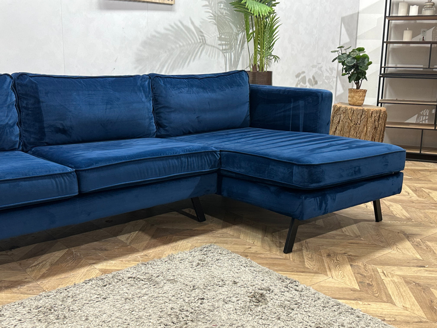 Blauwe Velvet Hoekbank ~ Losse Kussens Met Afneembare Hoezen