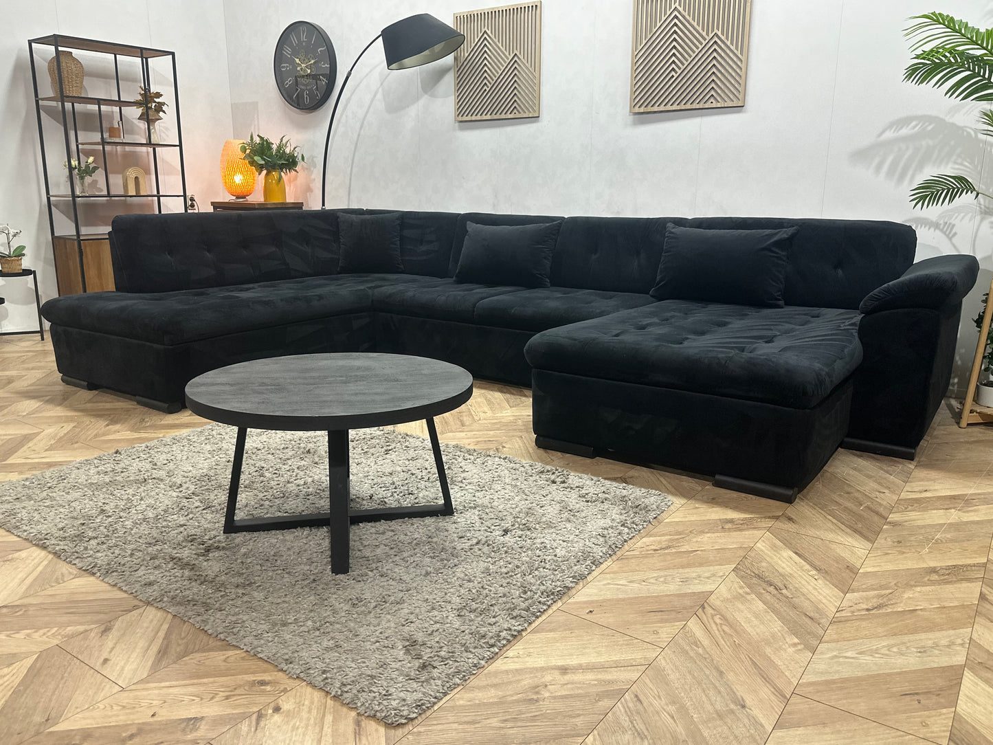 !Showroommodel! Zwarte Velvet U Bank