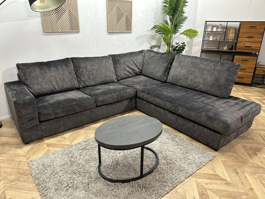 Zwarte Velvet Hoekbank ~ Losse Kussens Met Afneembare Hoezen