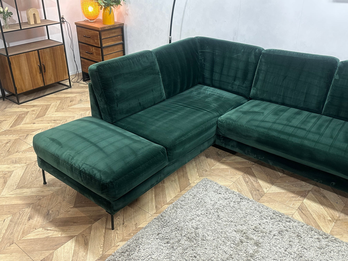 Groene Velvet Hoekbank ~ Losse Rugkussens Met Afneembare Hoezen