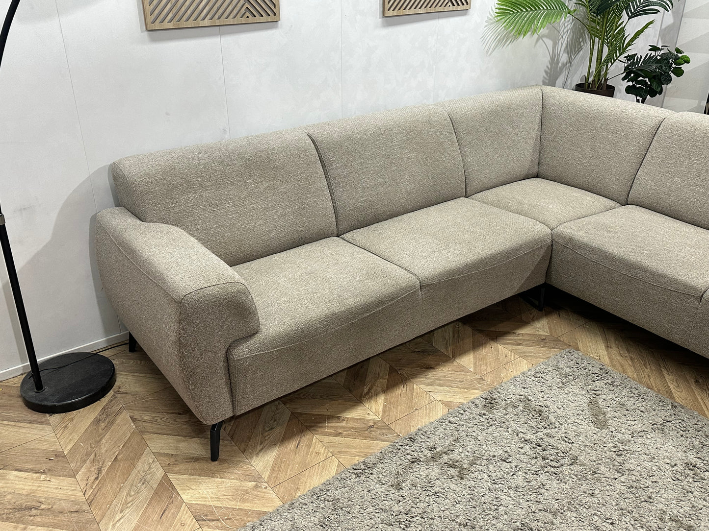 H&H Grijze Hoekbank ~ Vaste Kussens