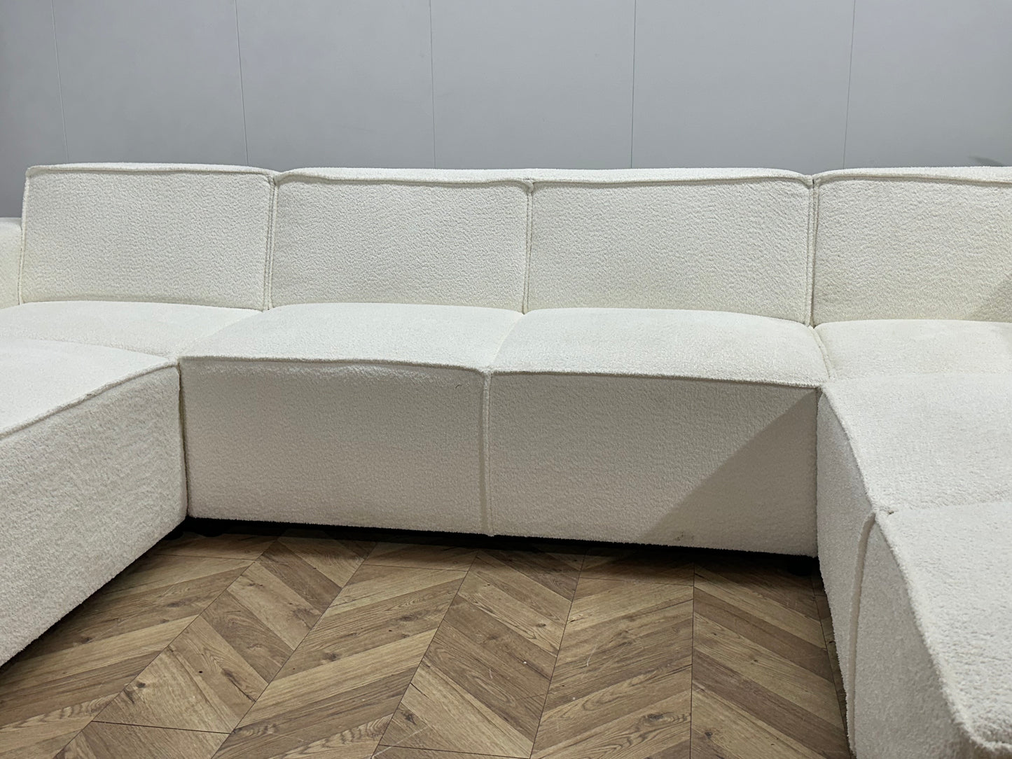 Witte Bouclé Stoffen U Bank ~ Vaste Kussens
