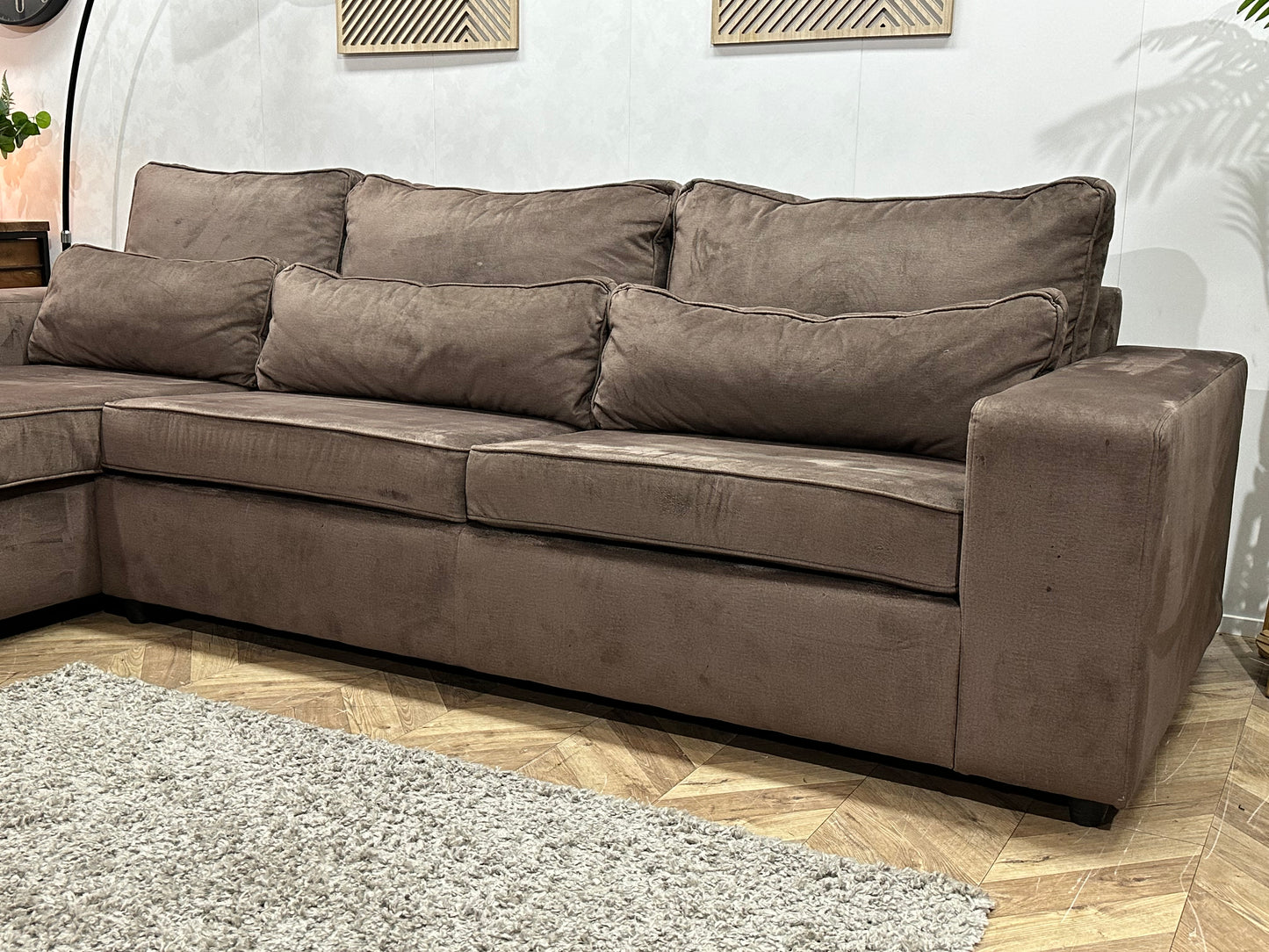 Bruine Velvet Hoekbank ~ Losse Kussens Met Afneembare Hoezen