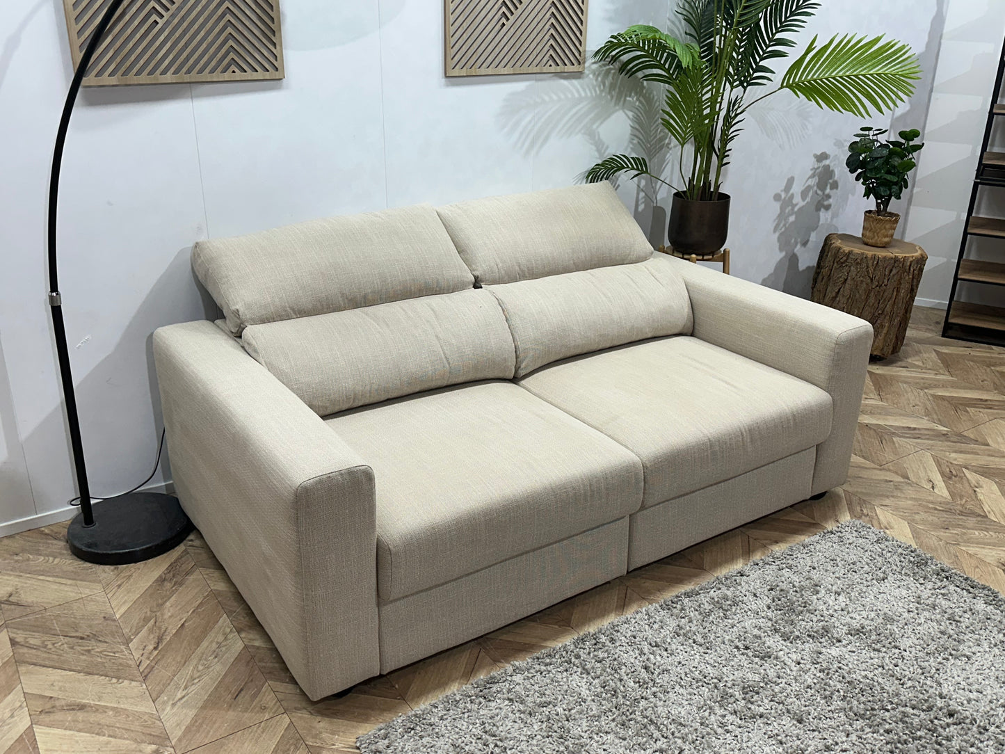 Beige 2.5-Zits Bank ~ Verstelbare Hoofdsteunen