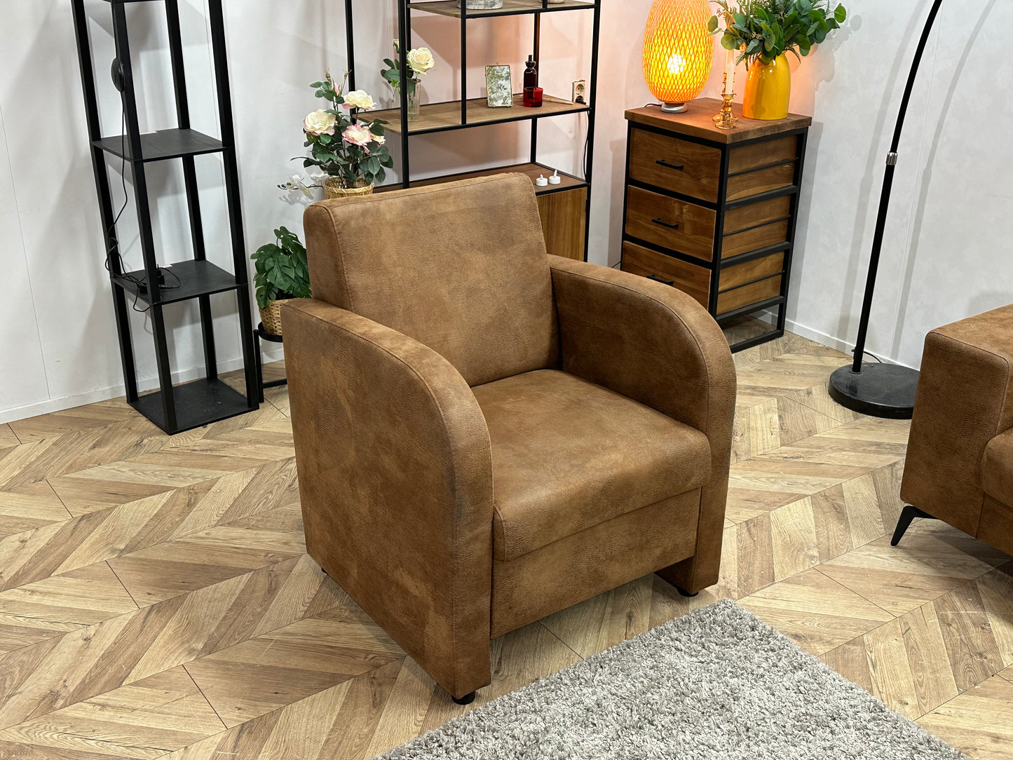 Cognac Bruine Suède Stoffen Inc Fauteuil ~ Losse Rugkussens Met Afneembare Hoezen