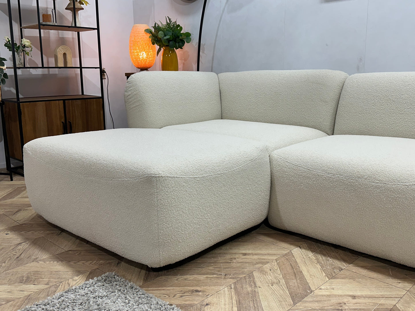 !Showroommodel! Witte Bouclé U Bank