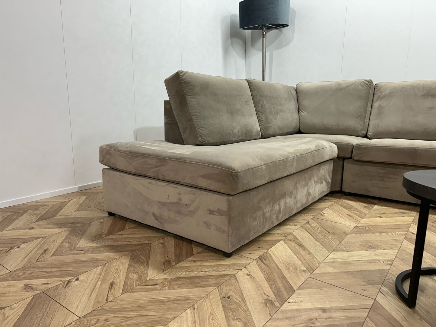 Beige Velvet U Bank ~ Losse Kussens Met Afneembare Hoezen