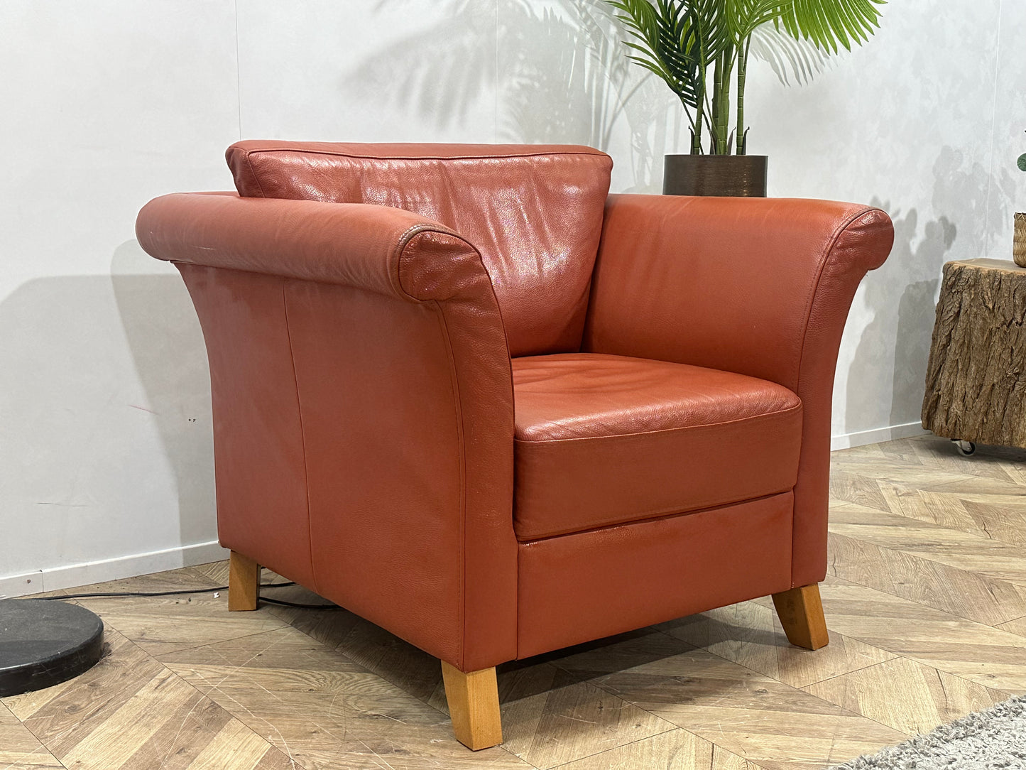 Licht Rode Echt Lederen Fauteuil ~ Losse Rugkussen Met Afneembare Hoes