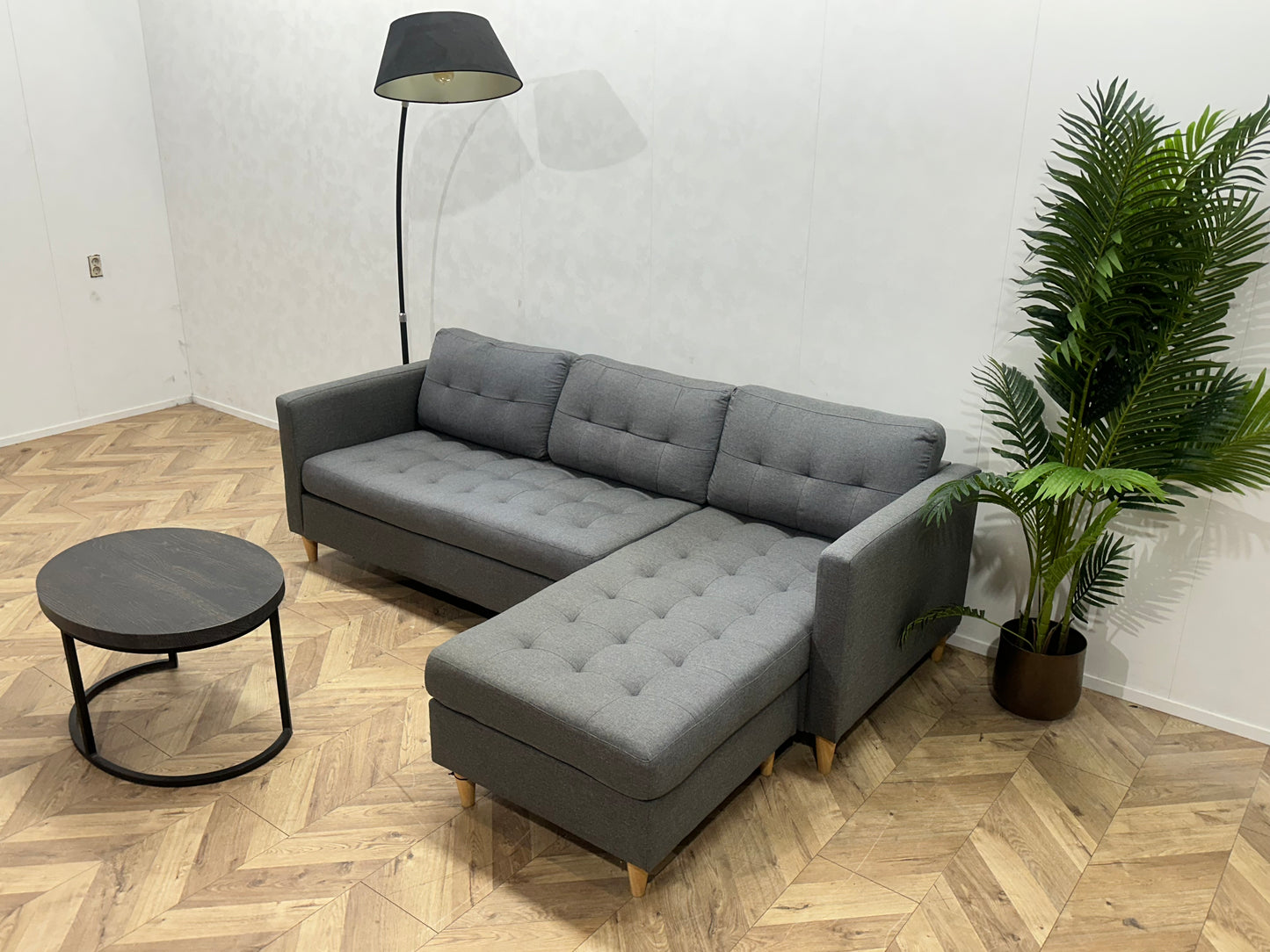 Grijze Hoekbank ~ Losse Kussens Met Afneembare Hoezen