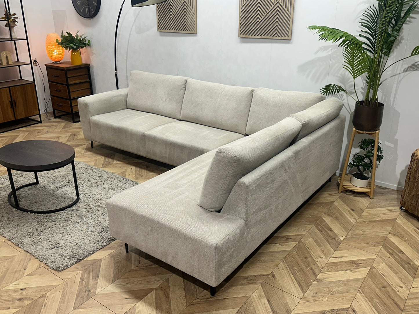 Witte/Crème Suède Stoffen Hoekbank ~ Losse Rugkussens Met Afneembare Hoezen