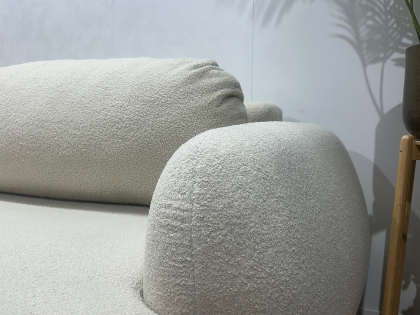 !Showroommodel! Witte Bouclé Stoffen Hoekbank