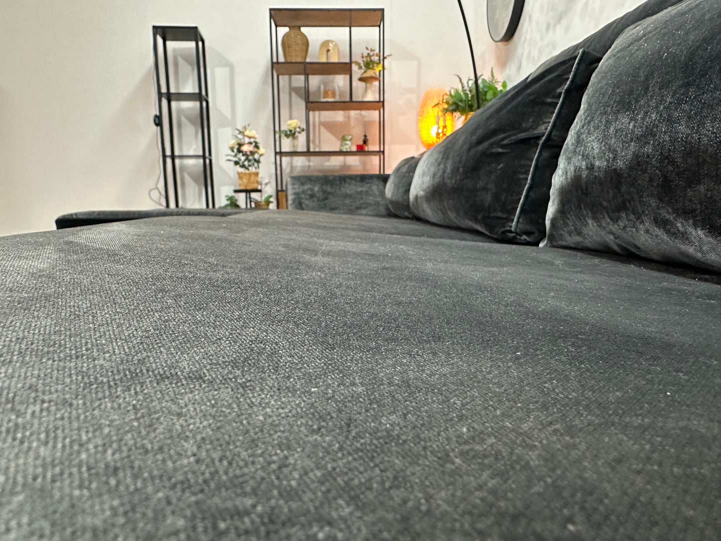 Antraciet Velvet Ruime U Bank ~ Losse Kussens Met Afneembare Hoezen