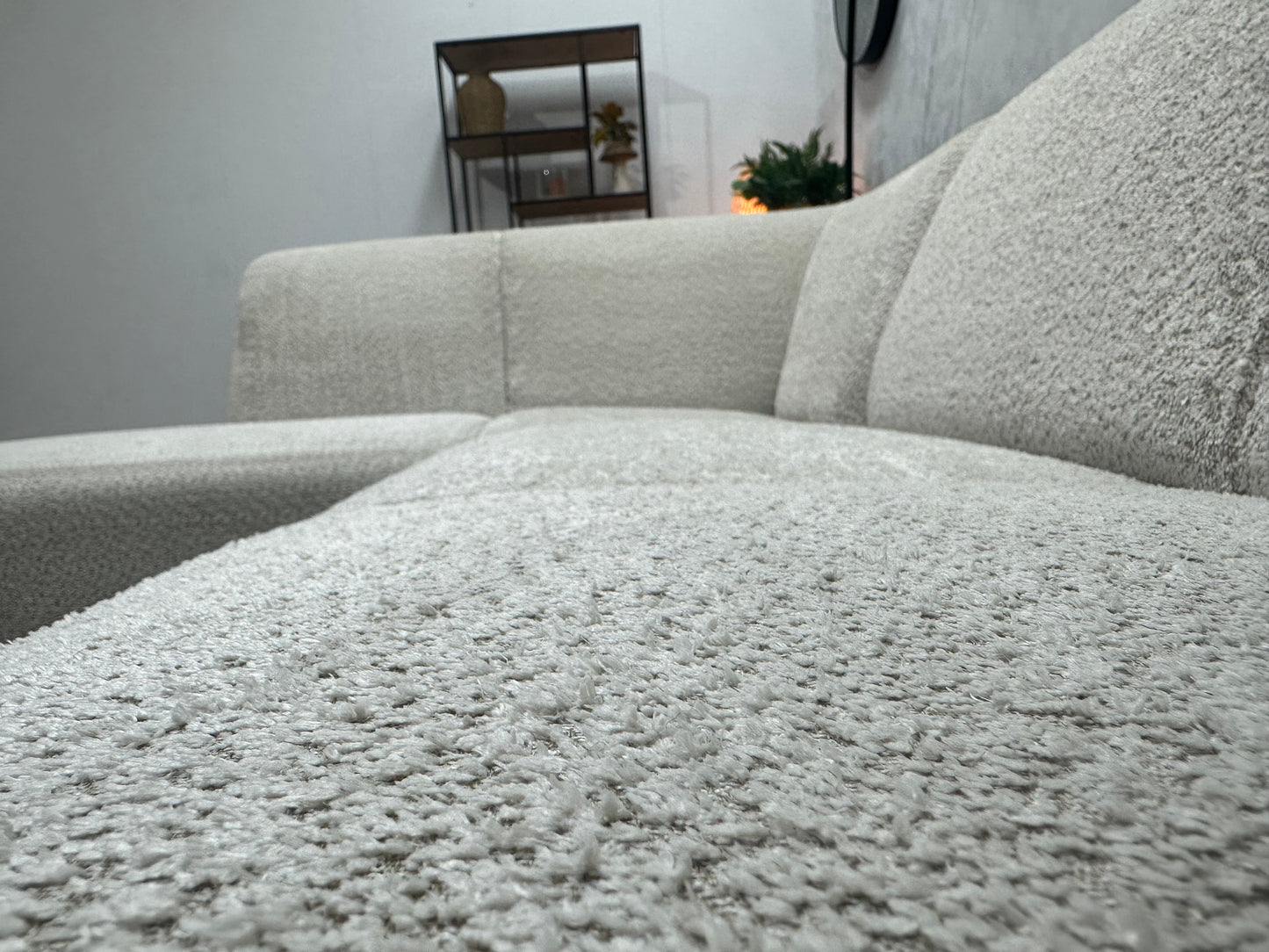 Witte Bouclé Hoekbank ~ Nieuwstaat