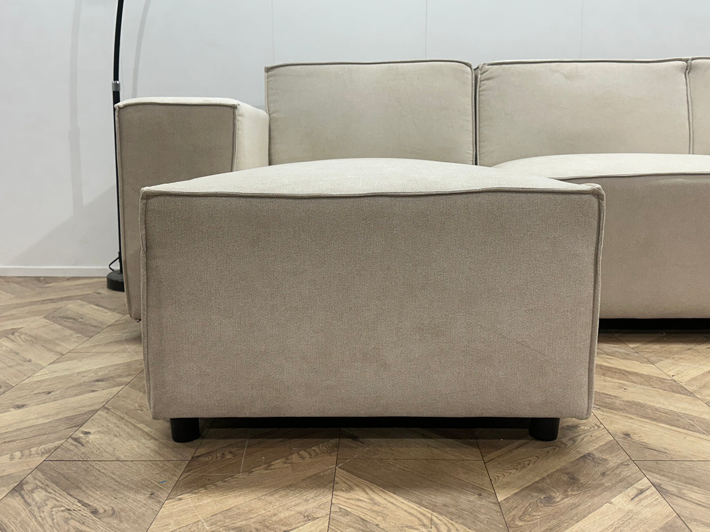 !Showroommodel! Crème Suede Stoffen U Bank