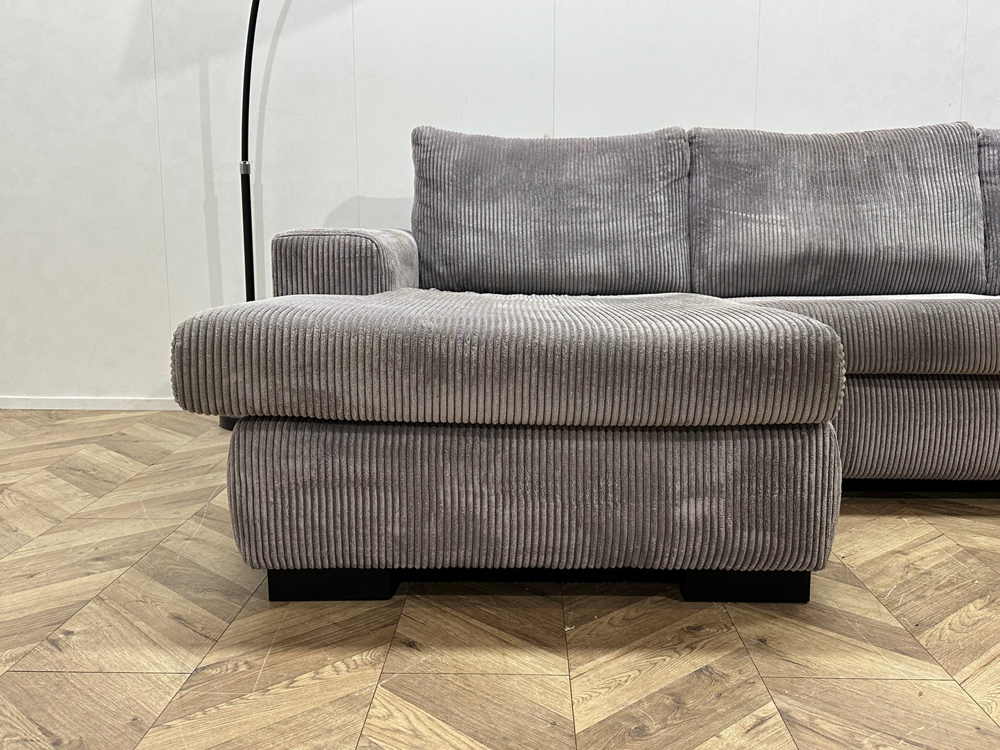 Licht Grijze Ribstof Hoekbank ~ Losse Kussens Met Afneembare Hoezen