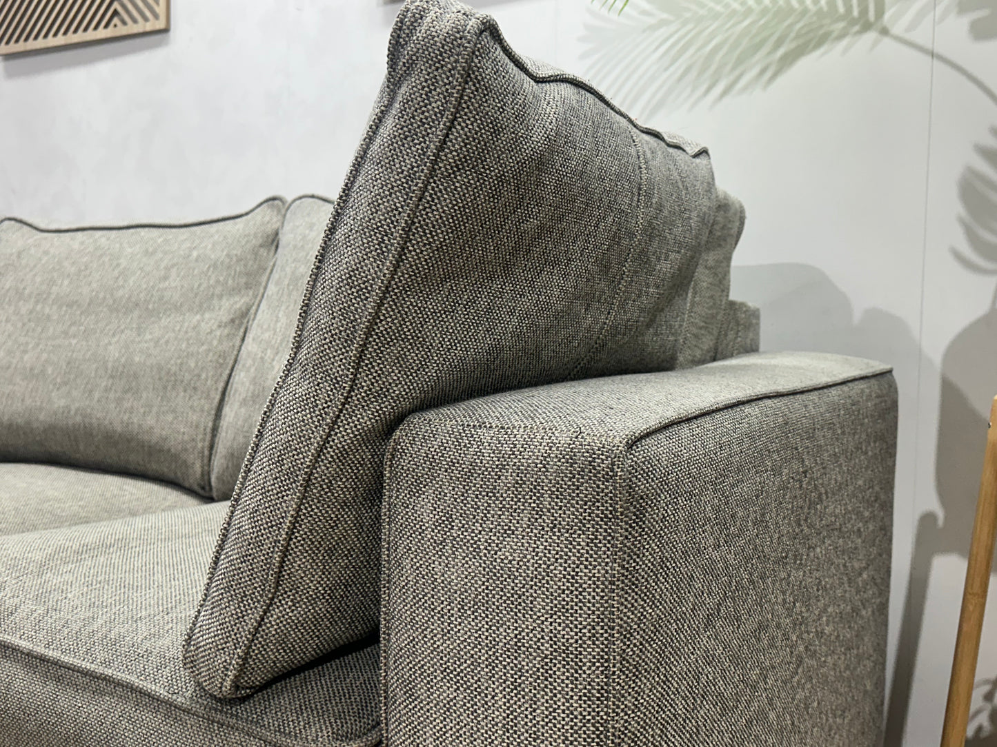 Licht Grijze Hoekbank ~ Losse Kussens Met Afneembare Hoezen