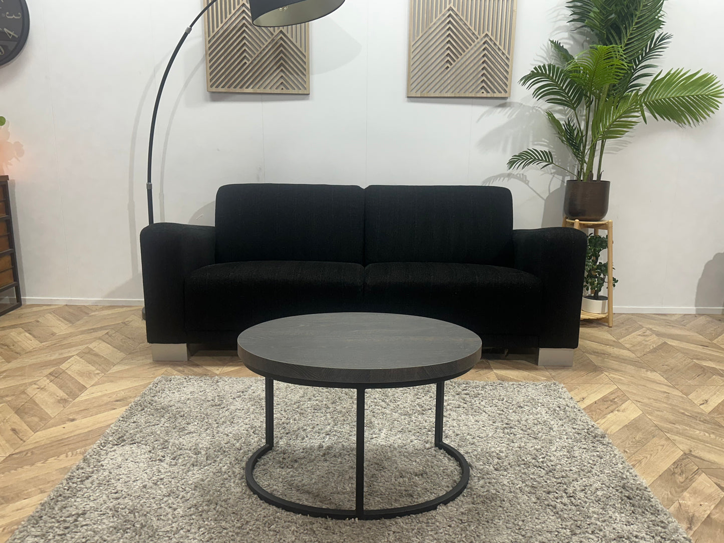 InHouse Zwarte 2.5-Zits Bank ~ Vaste Kussens