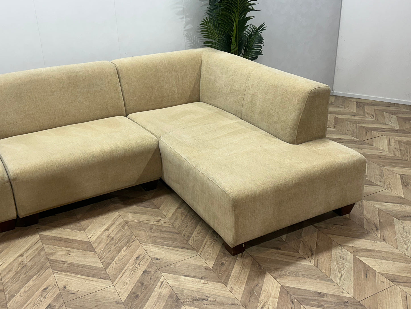 Montèl Beige Ruime U Bank ~ Vaste Kussens