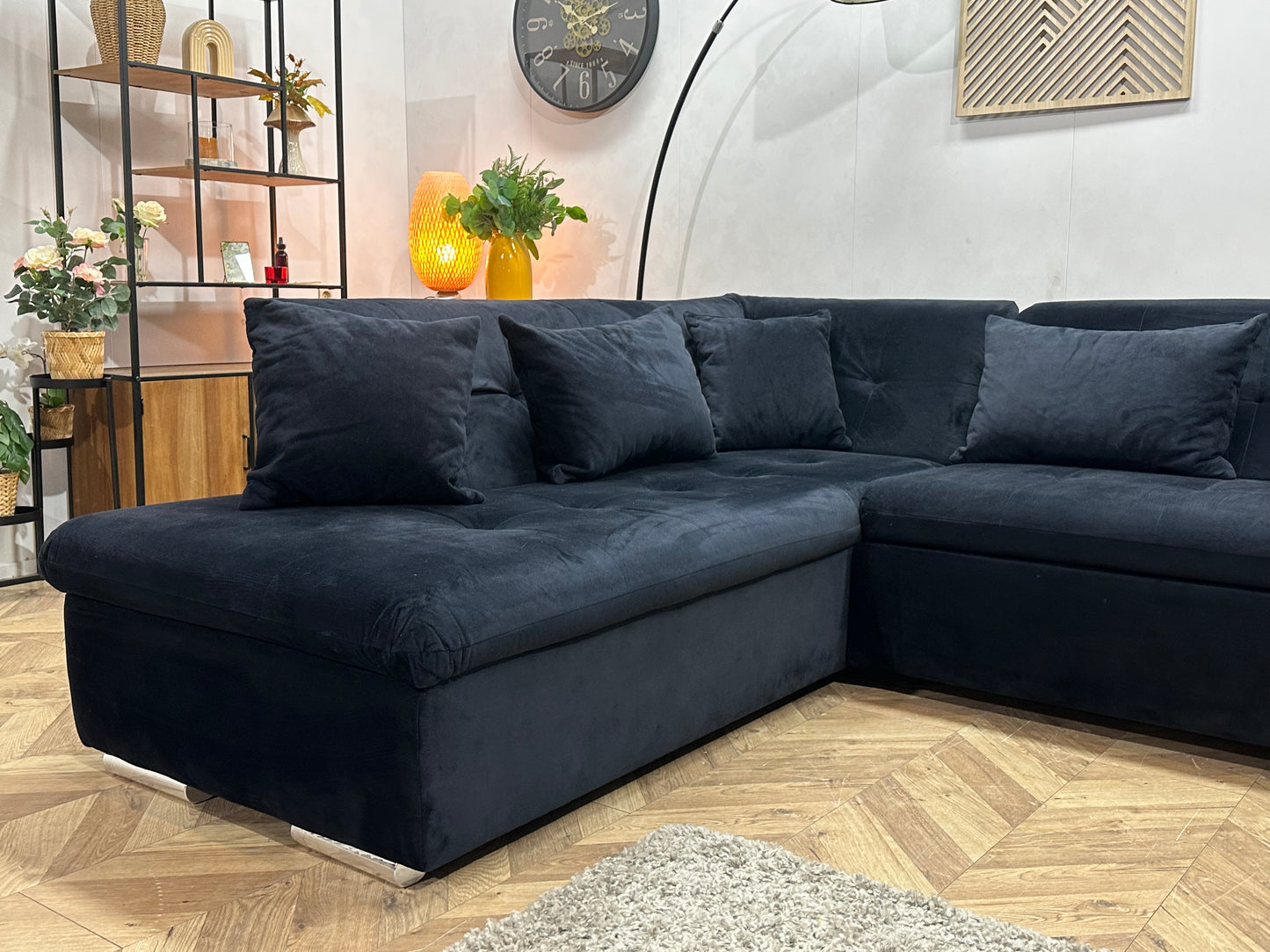 !Showroommodel! Zwarte Velvet U Bank