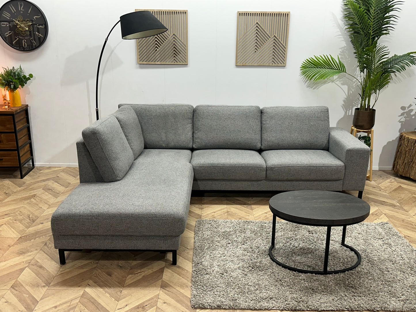 Grijze Hoekbank ~ Losse Rugkussens Met Afneembare Hoezen