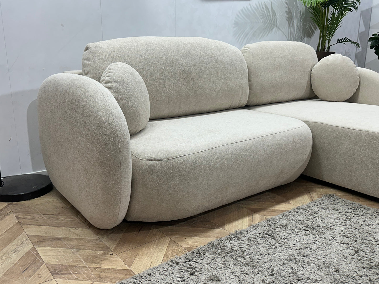 !Showroommodel! Witte/Crème Suède Stoffen Hoekbank