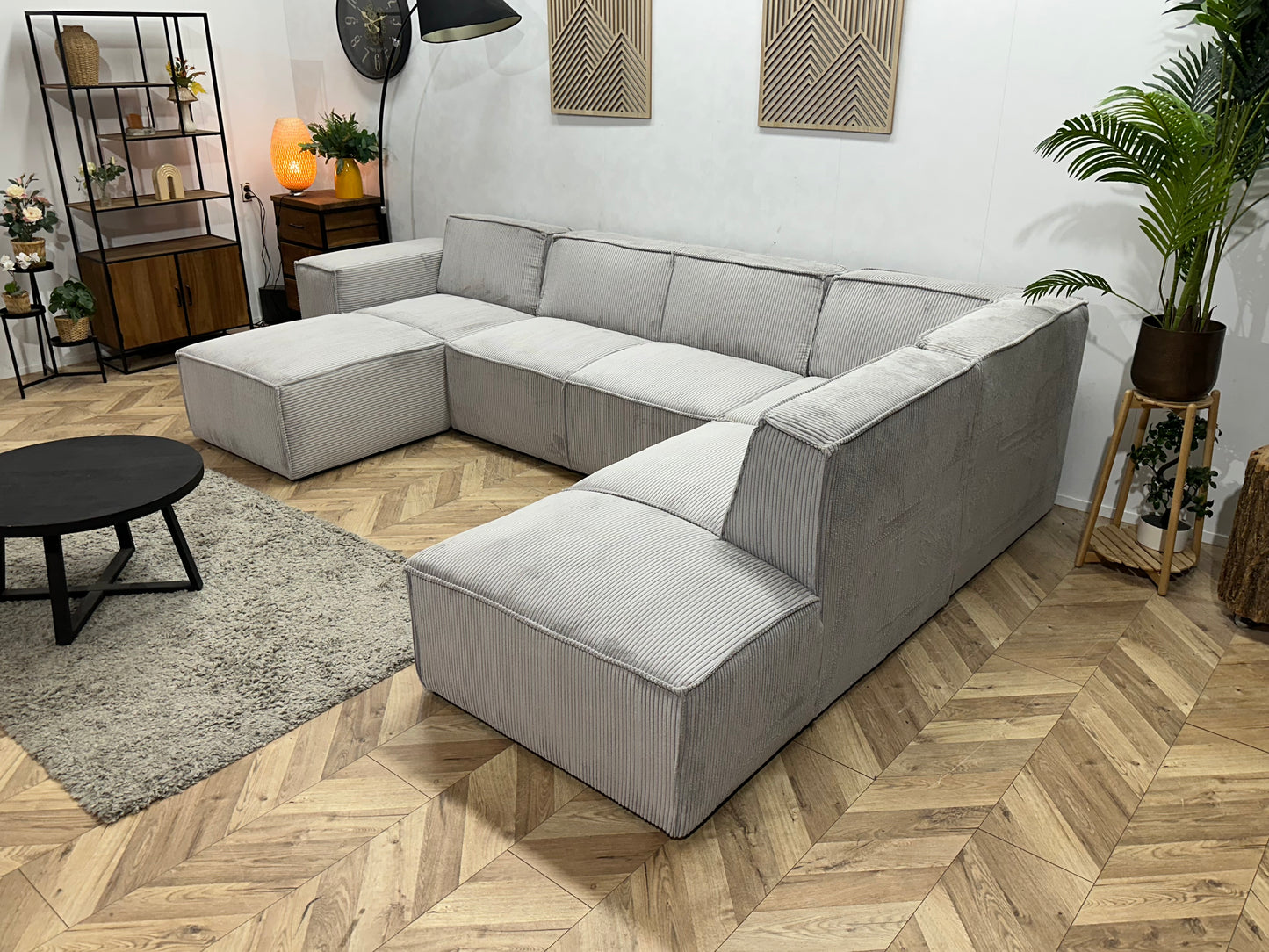 !Showroommodel! Licht Grijze Ribstof U Bank