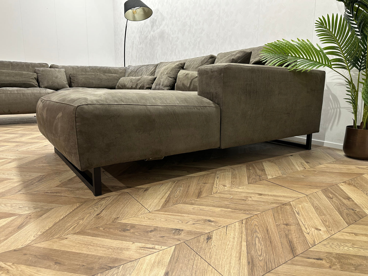 Suède Leather Look Leger Groene U Bank ~ Losse Rugkussens Met Afneembare Hoezen