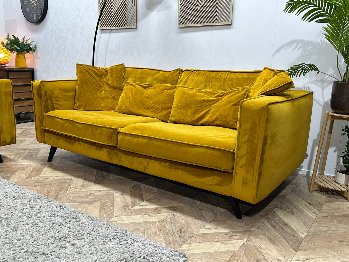 Gele Velvet Banken Set ~ Losse Kussens Met Afneembare Hoezen