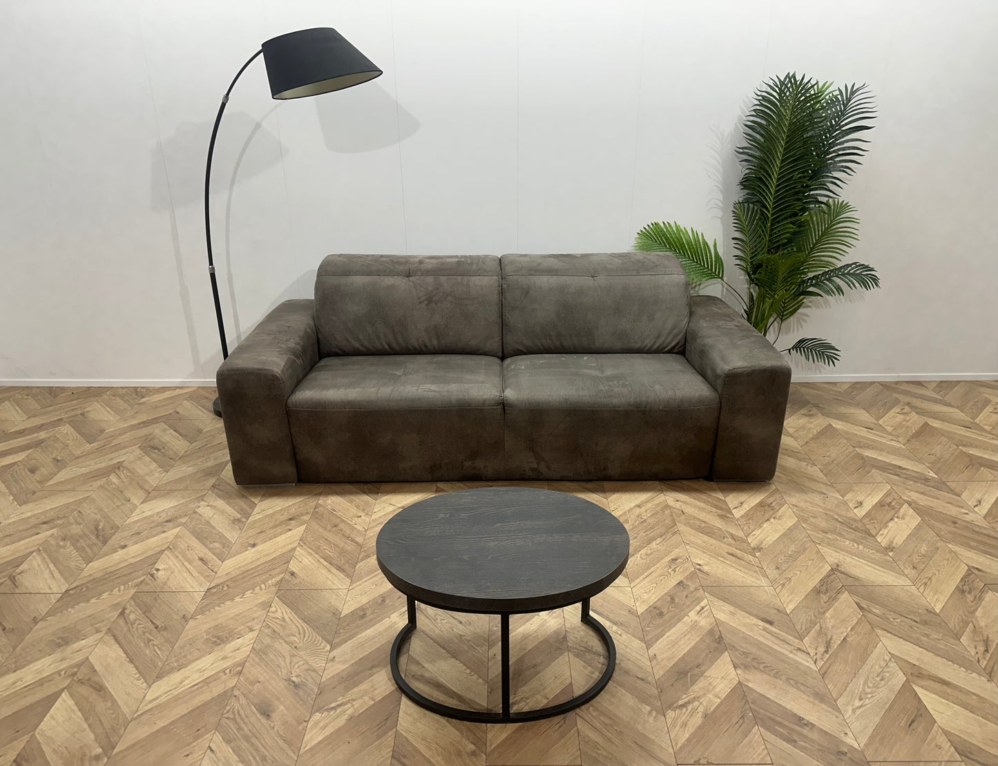 Antraciet Suède Lederen 2.5-Zits Bank ~ Verstelbare Hoofdsteunen ~ Nieuwstaat