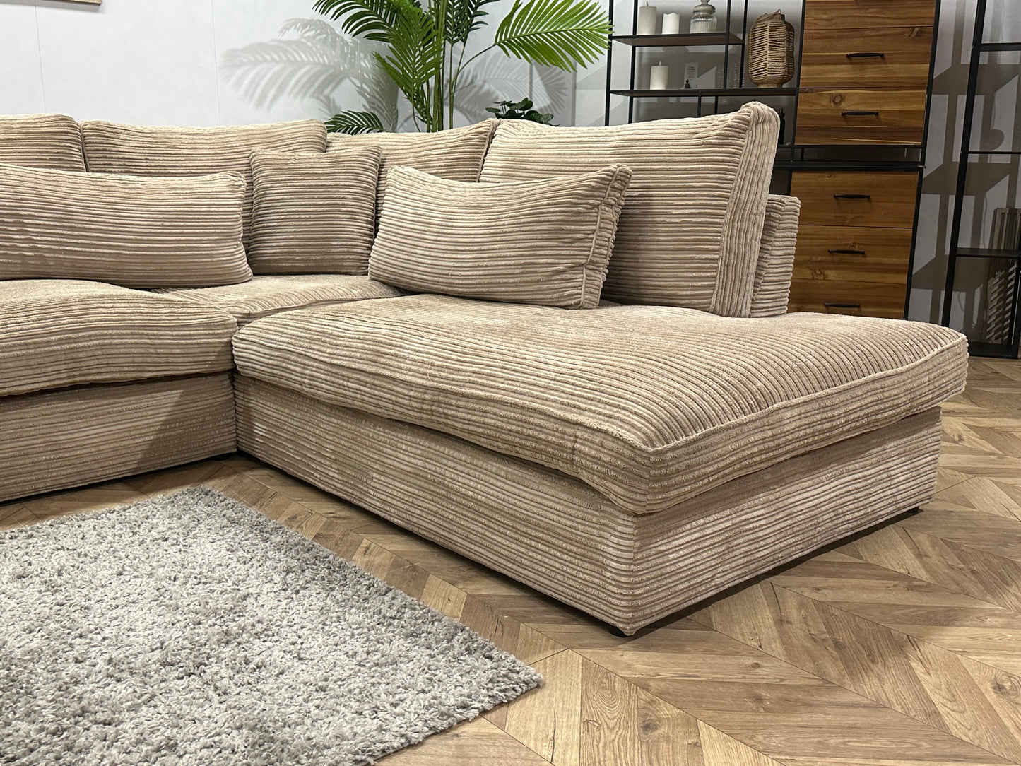 Crème/Beige Ribstof Hoekbank ~ Losse Kussens Met Afneembare Hoezen