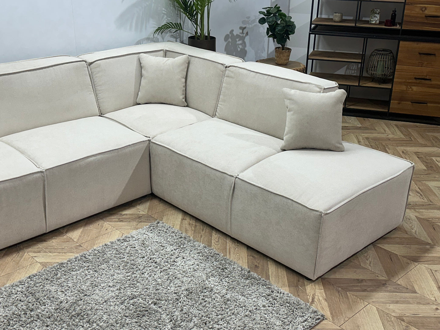 !Showroommodel! Crème Suède Stoffen Hoekbank