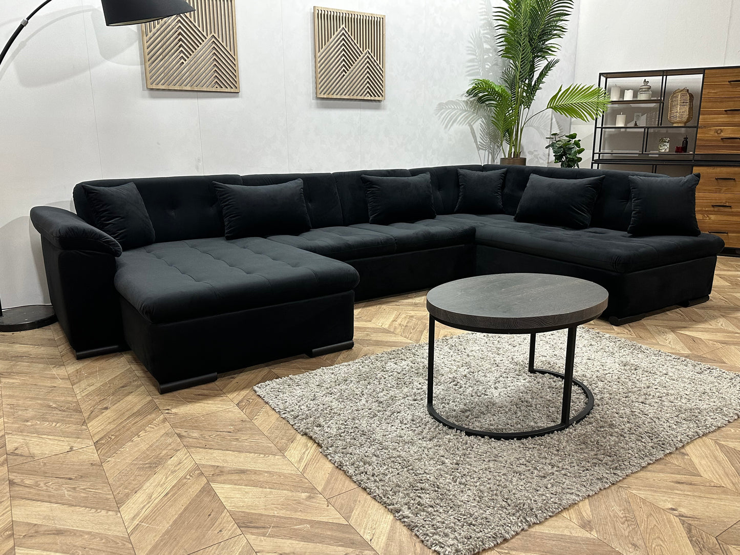 !Showroommodel! Zwarte Velvet U Bank