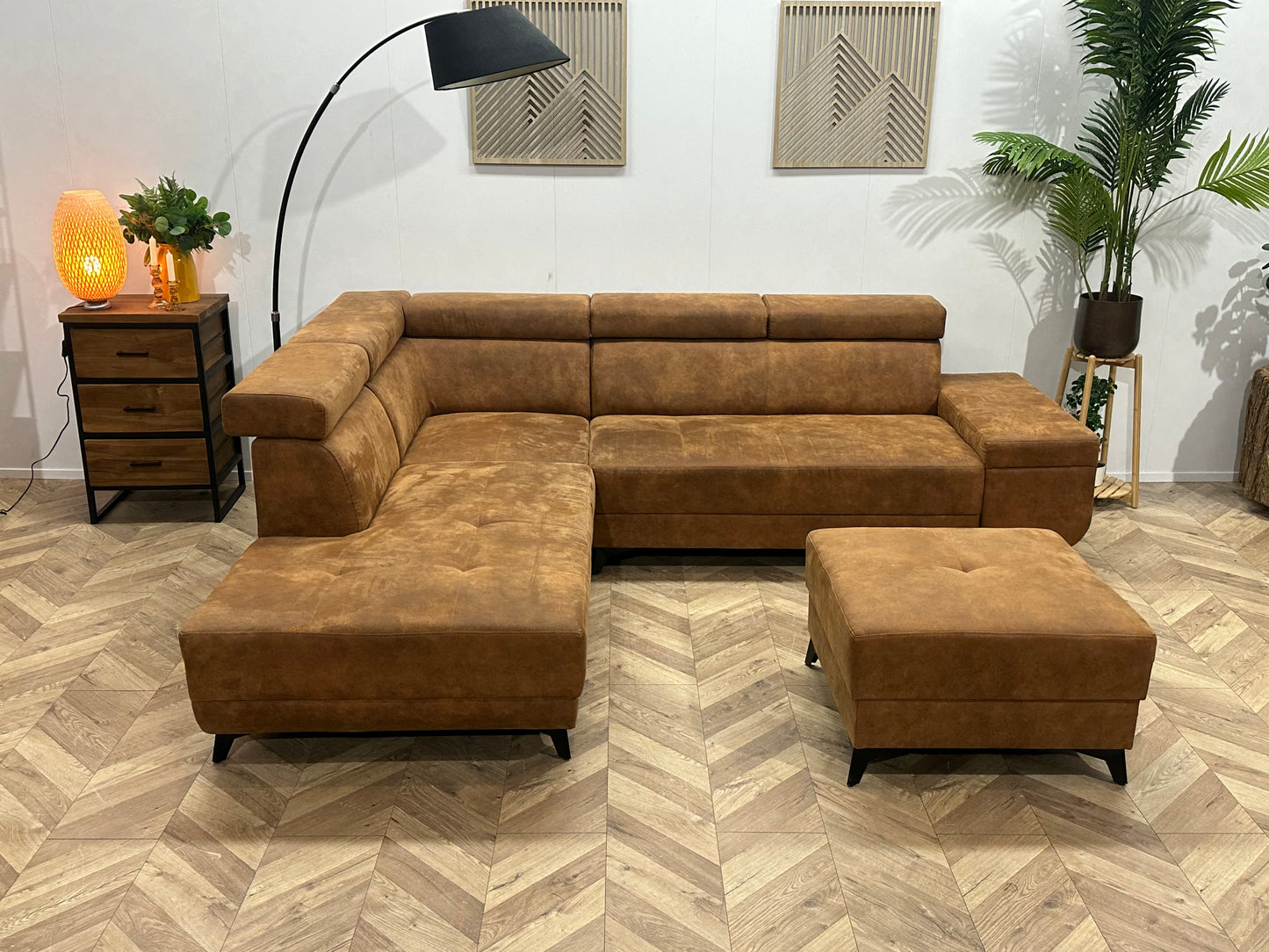 Cognac Bruine Suède Stoffen Hoekbank Inc Hocker ~ Verstelbare Hoofdsteunen ~ Nieuwstaat