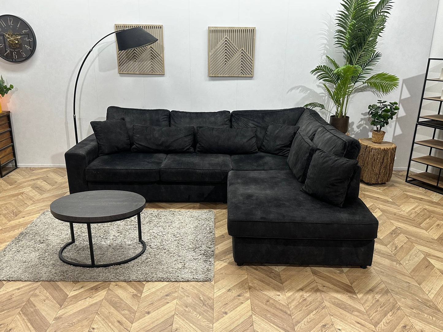 Zwarte Velvet Hoekbank ~ Losse Kussens Met Afneembare Hoezen