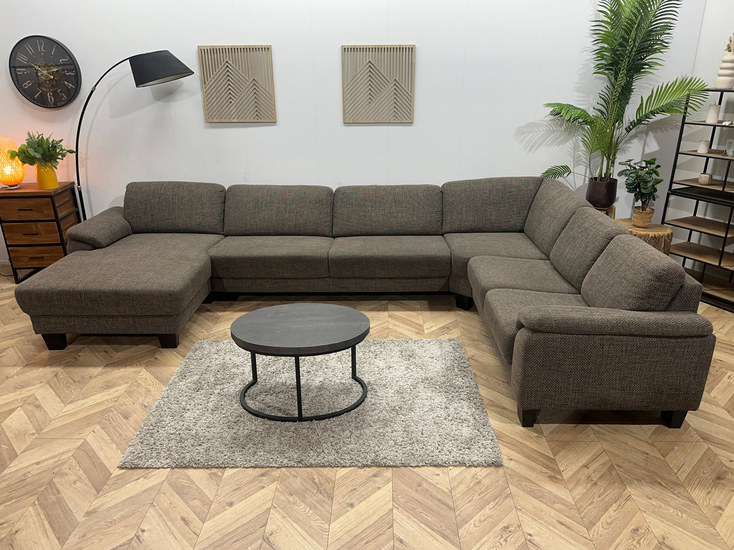 Bruine U Bank ~ Vaste Kussens