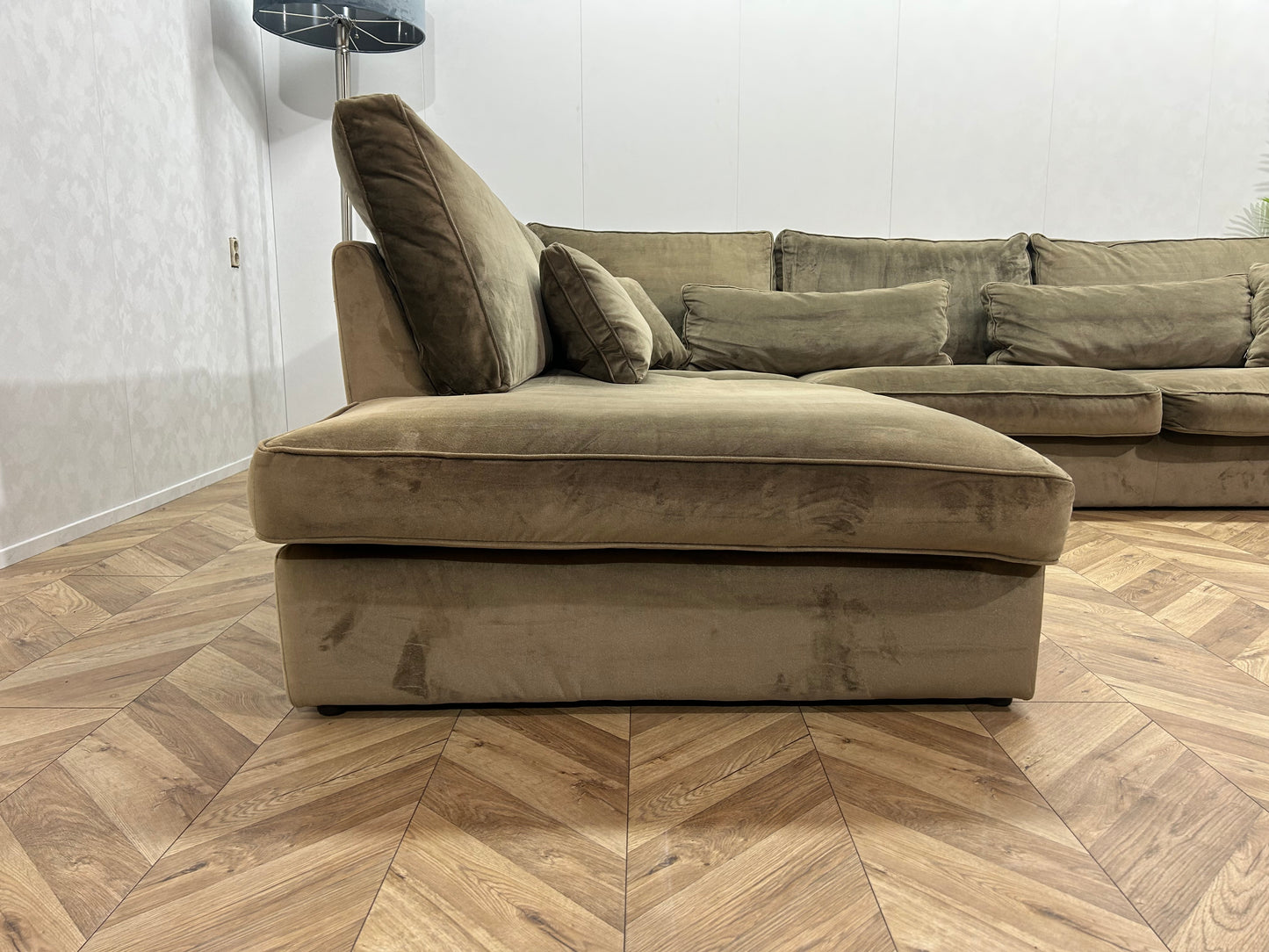 Licht Bruine Velvet Hoekbank ~ Losse Kussens Met Afneembare Hoezen