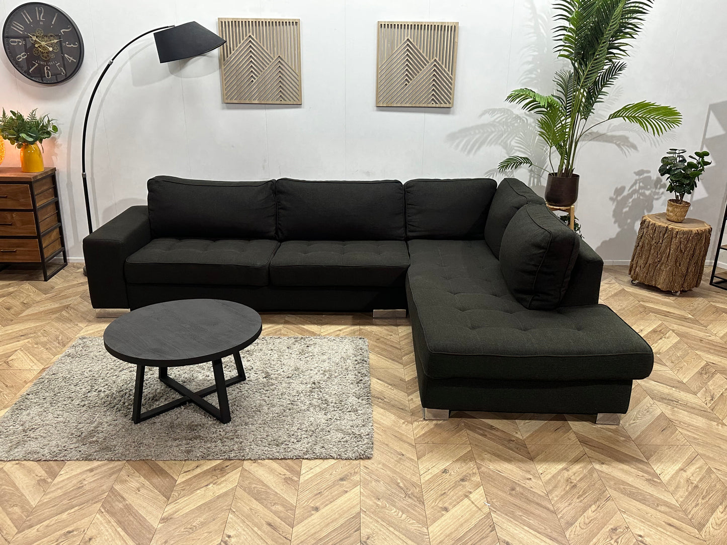 Zwarte Hoekbank ~ Losse Kussens Met Afneembare Hoezen