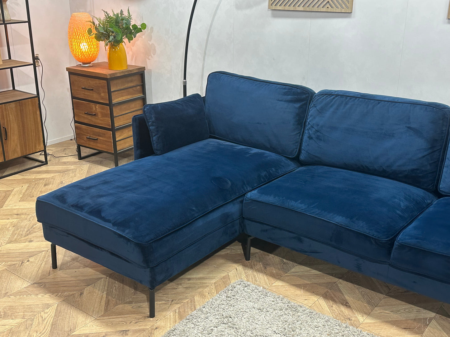 Blauwe Velvet Hoekbank ~ Losse Kussens Met Afneembare Hoezen