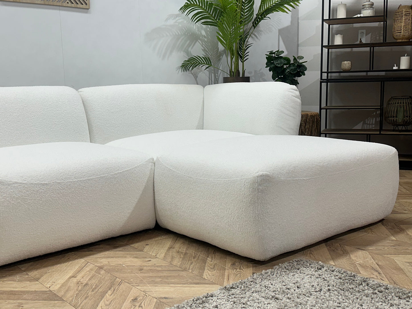 !Showroommodel! Witte Bouclé U Bank