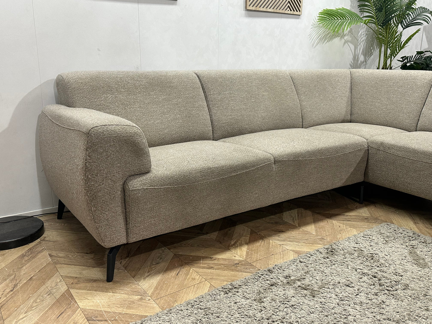 H&H Grijze Hoekbank ~ Vaste Kussens