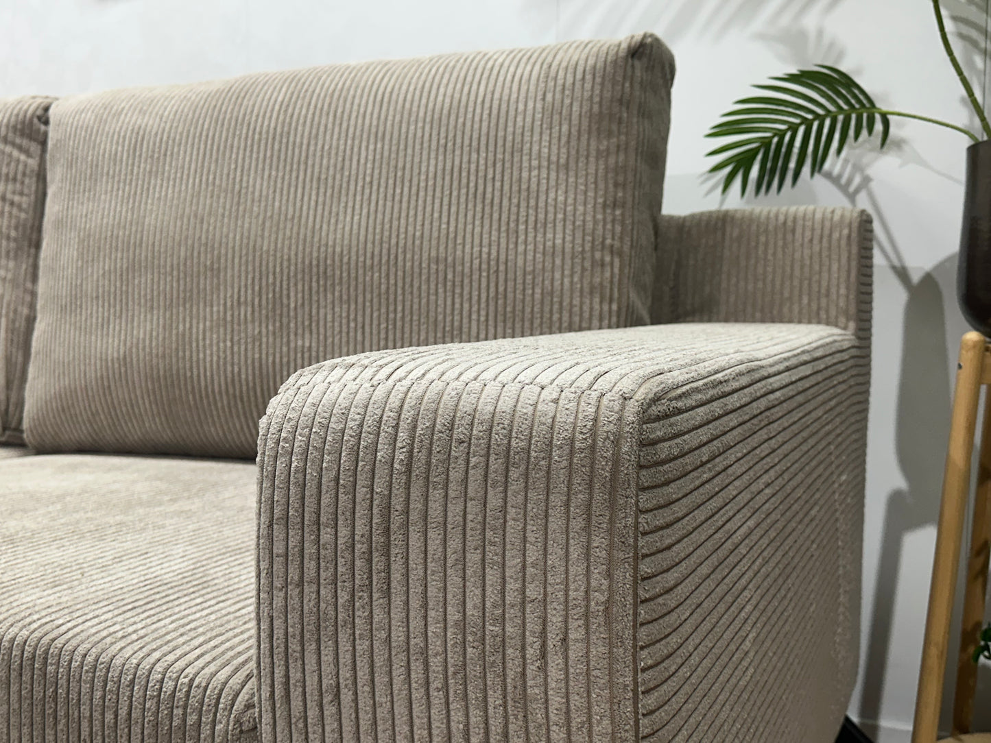 !Showroommodel! Licht Bruine Ribstof Hoekbank